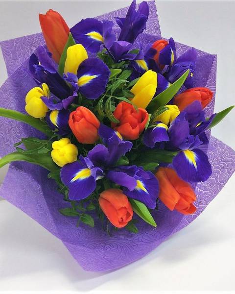 Букет «Весенний контраст»