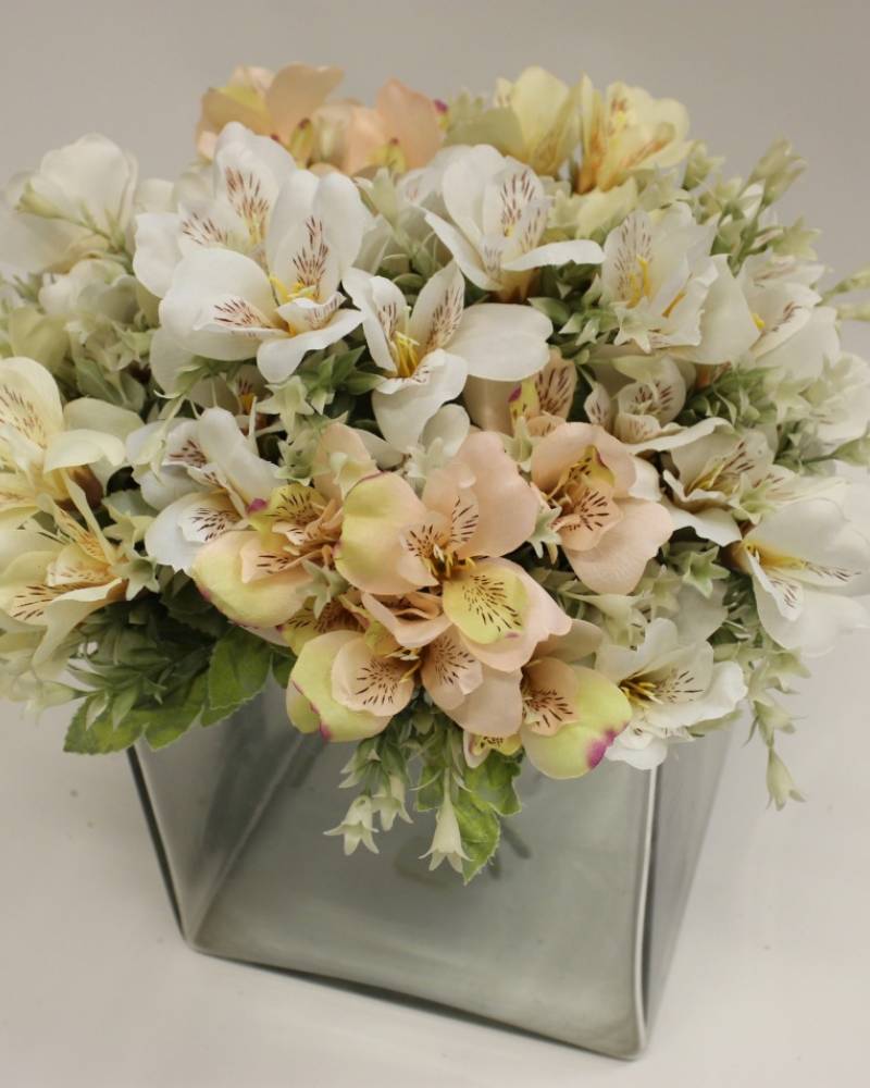 Альстромерии