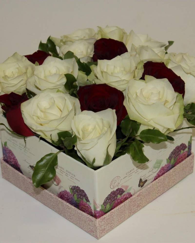 Коробочка с розами